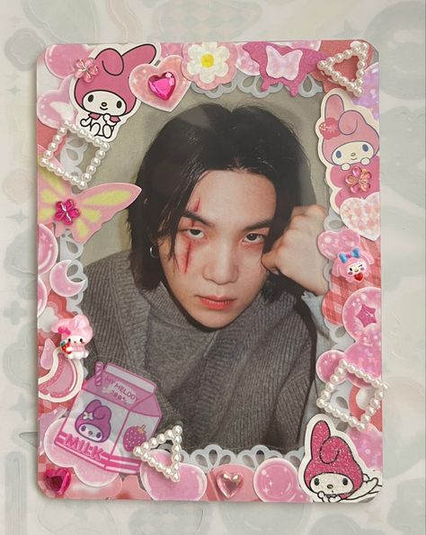 Photocard Toploader, Toploader Deco, Stickers Kpop, Pink Stickers, Kpop Diy, Bullet Journal Design Ideas, Top Loaders, Top Loader, Journal Design