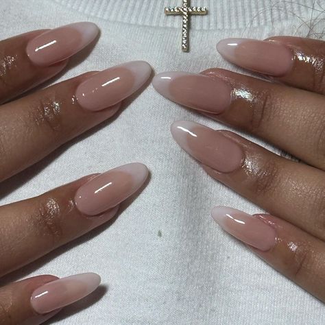 GELX NAILS | Grad nails 👩🏻‍🎓 | Instagram Long Round Nails, Acrylic Dip Nails, Grad Nails, Wedding Day Nails, Ballet Nails, Soft Nails, Round Nails, Ideas Nails, Nails Summer