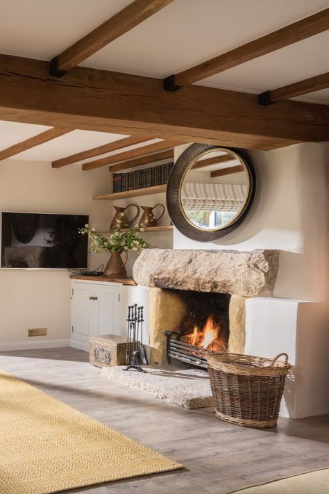 Cornwall Cottage, Cottages Interiors, Cottage Fireplace, Cornwall Cottages, Pretty Cottage, Classic Cottage, West Cornwall, Twin Bedroom, Rural Retreats