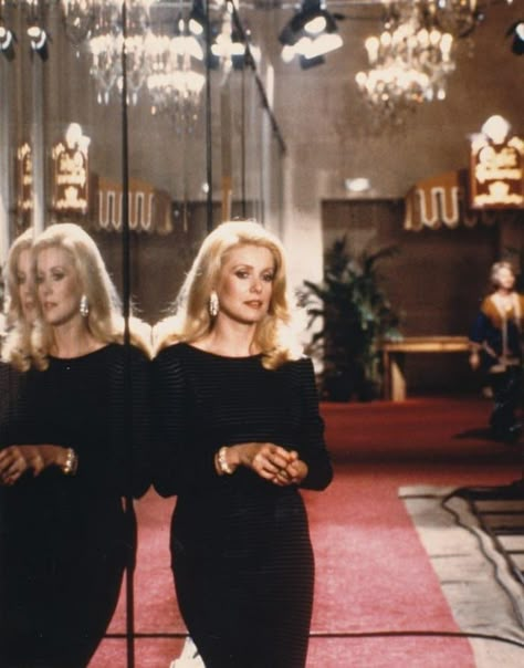 Catherine Deneuve Style, Catherine Denueve, Classy Lifestyle, Jean Seberg, Deborah Kerr, Julie Christie, Veronica Lake, Louise Brooks, Kim Basinger