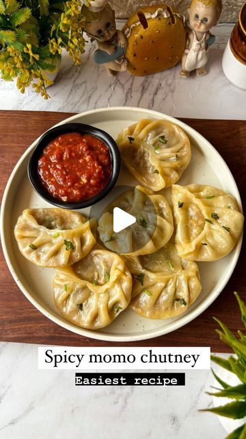 Divya on Instagram: "Spicy momo chutney recipe 😍🔥  Save this for later ❤️.   Ingredients -  Dry red chilli - 10-12 Tomato - 4-5  Oil - 1 tbsp  Garlic- 4-5  Onion- 1 small  Soya sauce- 1 tsp  Vinegar- 1/2 tsp  Salt - 1 tsp  Tomato ketchup- 1 tsp   Do try this recipe and let me know if you liked it or not 😍😍.   Follow @cookingdiaryathome  For more such amazing content ❤️.   ❌NO REPOST ❌  [ Momos chutney, chutney recipe, street food , cooking video, Ranchi blogger]   #momos #streetfood #reelinstagram #recipereels #ranchi #cookingdiaryathome #chutney #explorepage✨ #momoslover #streetfoodlover #ranchiblogger #recipecreator" How To Make Momos Chutney, Momo Chutney Recipe, Momos Chutney Recipe, Red Chutney Recipe, Momos Recipe, Break Fast, Chutney Recipe, Soya Sauce, Videos Cooking