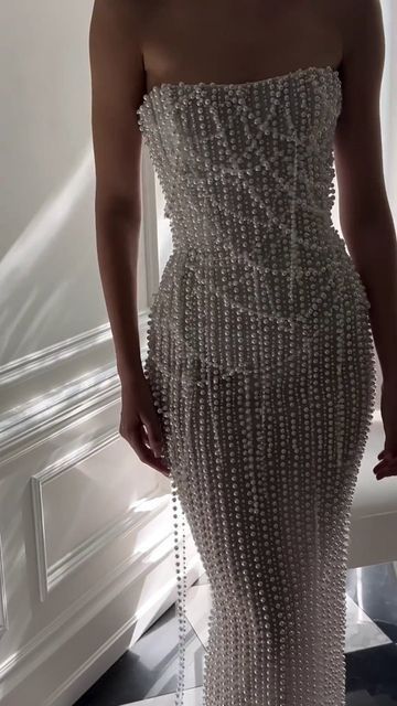 Fashion and celebrities on Instagram: "Pearl embellished dress by @ellysofocli" Pearl Dress, Looks Party, Dream Wedding Ideas Dresses, Prom Dress Inspiration, Pretty Prom Dresses, Glam Dresses, Embellished Dress, Dream Wedding Dresses, Mode Outfits