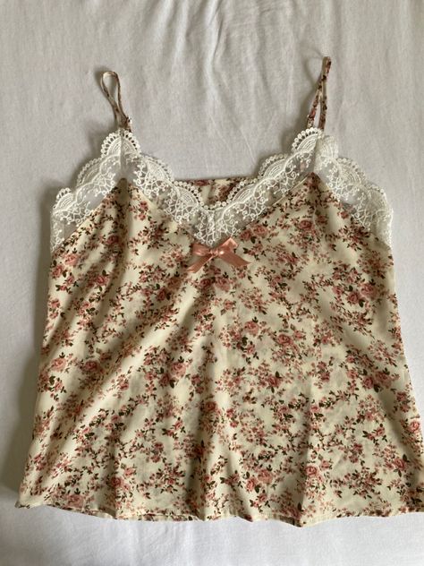 Cottagecore Ballet, Coquette Flowers, Coquette Skirt, 2000s Cottagecore, Vintage Ootd, Coquette Fashion, Coquette Vintage, Cottagecore Outfits, Desperate Housewives