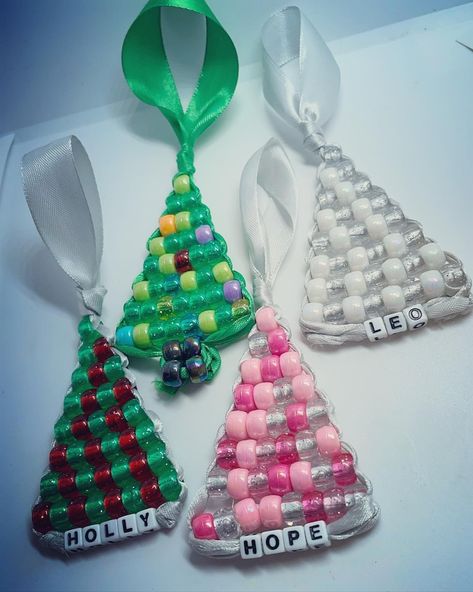 Beaded Personalised Christmas Tree Decorations - Etsy Christmas Bead Decorations, Beaded Christmas Trees, Simple Christmas Crafts, Bead Pets, Christmas Decorations Crafts, Easy Christmas Crafts For Kids, Christmas Beads Craft, Beaded Christmas Tree, Easy Christmas Craft