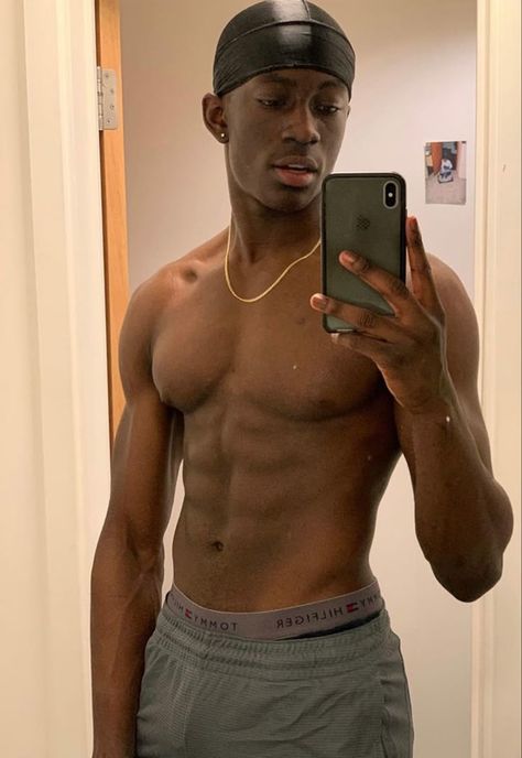 Attractive Black Men, Men Abs, Dark Skin Men, Dark Men, Best Friend Outfits, Boys Fits, Men Model, Shirtless Men, Black Boys