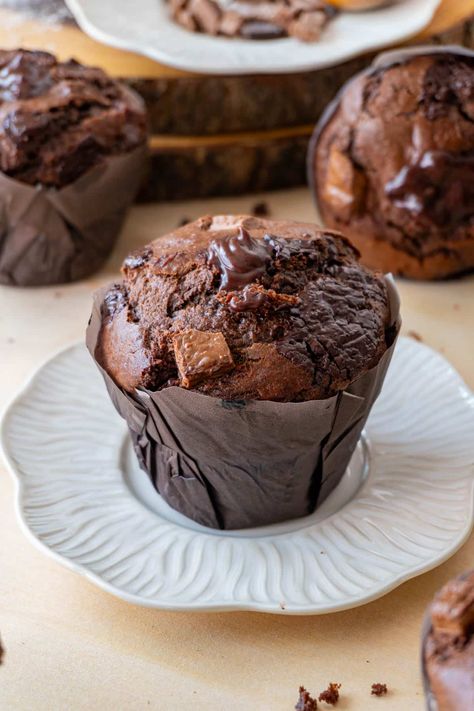 Olympic Chocolate Muffins Chocolate Hazelnut Croissant, Triple Chocolate Muffins, Brownie Bites Recipe, Healthy Muffin, Chocolate Muffin Recipe, Double Chocolate Muffins, Olympic Village, Healthy Muffin Recipes, Brownie Bites