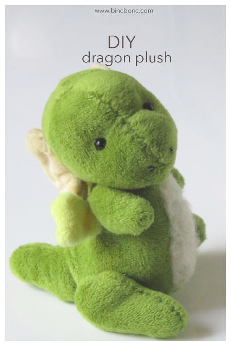 DIY Fabric Dragon Plush Free Sewing Pattern | Fabric Art DIY Stuffy Sewing Pattern Free, Dino Plush Pattern Free, Dragon Stuffie, Dragon Plushie Pattern, Dinosaur Plush Pattern, Plush Sewing, Diy Dragon, Diy Plush Toys, Teddy Bear Sewing Pattern