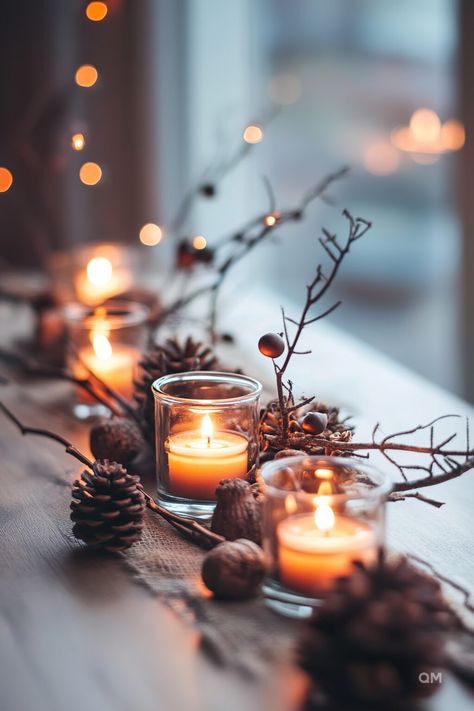 Fall Home Decor: Seasonal Styling Tips - Quiet Minimal Autum Decorations, Ideas Decoracion Navidad, Natural Holiday Decor, Composition Photo, Minimalist Candles, Fall Accents, Minimal Christmas, Photo Candles, Minimal Decor