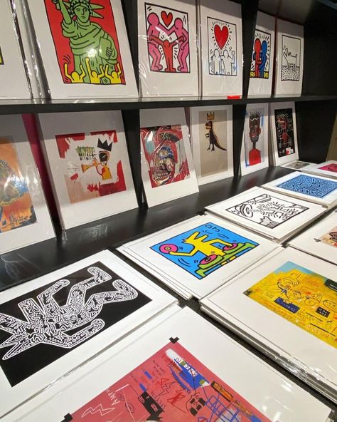 Keith Haring Aesthetic, Museum Merchandise, Modern Artists, Keith Haring, Banksy, Love Letters, Design Inspo, Printmaking, Gift Shop