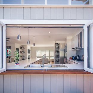 Kitchens on Houzz: Tips From the Experts Kitchen Hatch, Sorrento House, Kitchen Servery, Kitchen Pass Through Window, Sitting Window, Sketch Building, Kitchen Pass Through, Shutter Images, Kitchen Pass