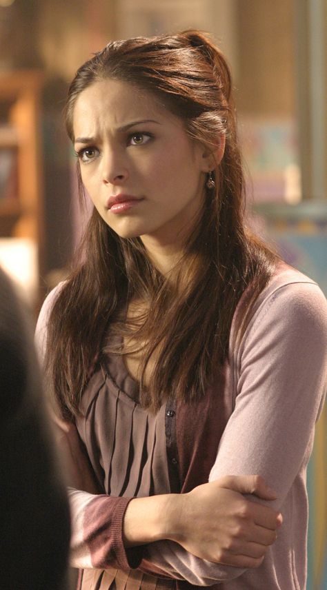 Lana Lang Smallville, Kristen Kreuk, Catherine Chandler, Lana Lang, Hollywood Girls, Ali Larter, Kristin Kreuk, Canadian Actresses, Charlotte Casiraghi