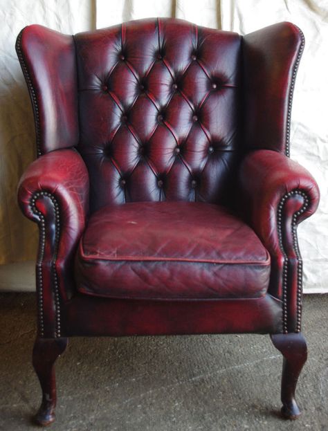 Vintage Red Oxblood Leather Wingback Armchair Chesterfield ?  Queen Ann Vintage Armchair, Red Leather Chair, Sofa Santai, Red Armchair, Chesterfield Armchair, Leather Wingback, Sofa Company, Oxblood Leather, Wingback Armchair