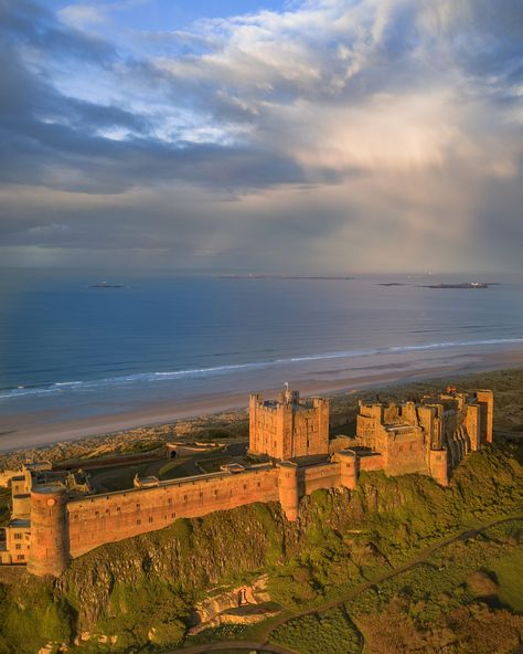 Bamburgh has been named the best seaside destination for the fourth year running by @whichuk readers! Is it any wonder with views like this… 🤍 Always up there with my favourite Northumberland destinations and always somewhere I recommend when I’m asked for best places to visit. That sight of the magnificent @bamburgh_castle as you drive or walk into the village is never not breathtaking! The village itself is stunning, picture postcard cottages and independent stores with a great choice of... Cake And Coffee, Bamburgh Castle, English Castles, The Last Kingdom, The Villages, Picture Postcards, England And Scotland, Interesting Places, Beautiful Castles