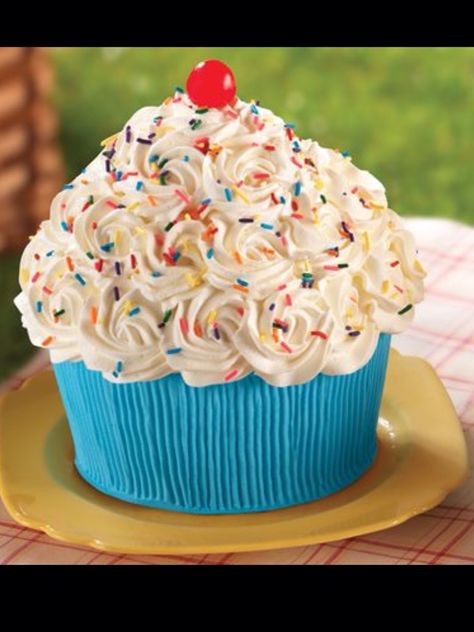 GIANT CUPCAKE AWESOMENESS Cake Shaped Like Cupcake, Big Cupcakes Ideas, Cupcake Theme Cake, Large Cupcake Decorating Ideas, Big Top Cupcake Ideas, Huge Cupcake Cake, Large Cupcakes Ideas, Cake Made Of Cupcakes, Fun Birthday Cupcake Ideas