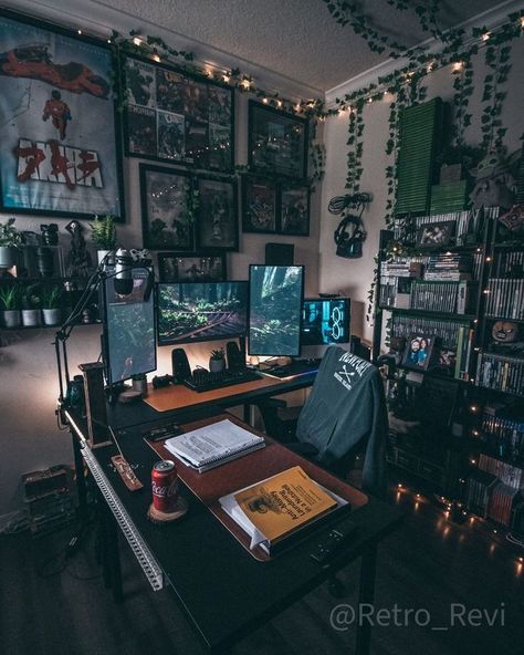 Cute Gaming Desk Ideas, Streamer Room Design, Bedroom Computer Setup, Video Game Setup Aesthetic, Gaming Computer Desk Setup Aesthetic, Gaming Setup Ideas Aesthetic, Aesthetic Gaming Rooms, Tri Monitor Setup, Space Pc Setup