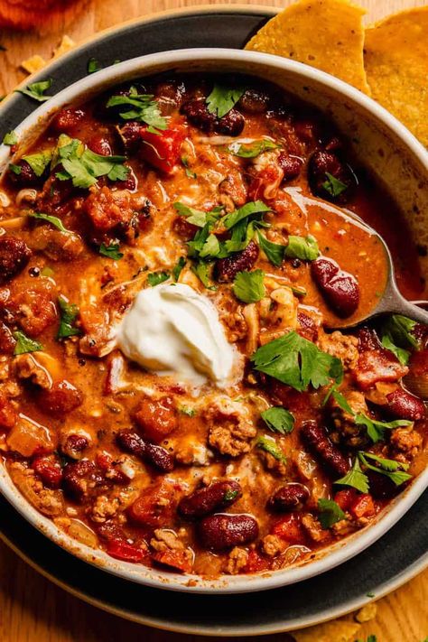 Quick Chili Recipe Ree Drummond Chili, Chili Peppers Recipes, Healthy Chilli Recipe, Chili Recipe Spicy, Spicy Chilli Recipe, Best Chilli Recipes, Easy Chilli Recipe, Fall Chili Recipes, Basic Chili Recipe