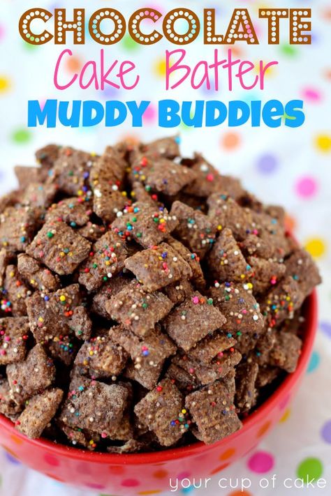 Cake Batter Puppy Chow, Puppy Chow Crispix Recipe, Puppy Chow Snack, Puppy Chow Cookies, Chex Mix Recipes Original, Chocolate Cake Batter, Cup Of Cake, Puppy Chow Chex Mix Recipe, Chex Mix Puppy Chow