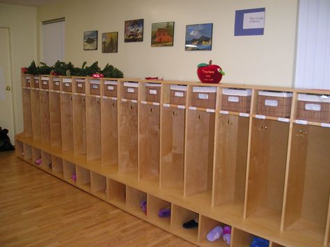 NAMC montessori prepared environment classroom coat hooks Montessori Classroom Furniture, Daycare Cubbies, Student Cubbies, Environment Tips, Classroom Montessori, Preschool Cubbies, Classroom Cubbies, Cubby Ideas, Montessori Teacher