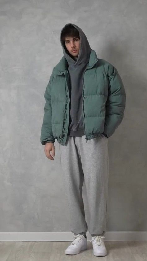 In this blog article, I'll show you my favorite mens winter jackets for 2024. Don't sleep on this massive inspo. Outfit For Winter Men, Winter Outfits Men Jackets, Jacket 2024 Trend, Mens Winter Outfits Casual Cold Weather, Cold Outfits Men, Winter Wear Men, Casual Winter Outfits Men, Cold Winter Outfits Men, Winter Style Men