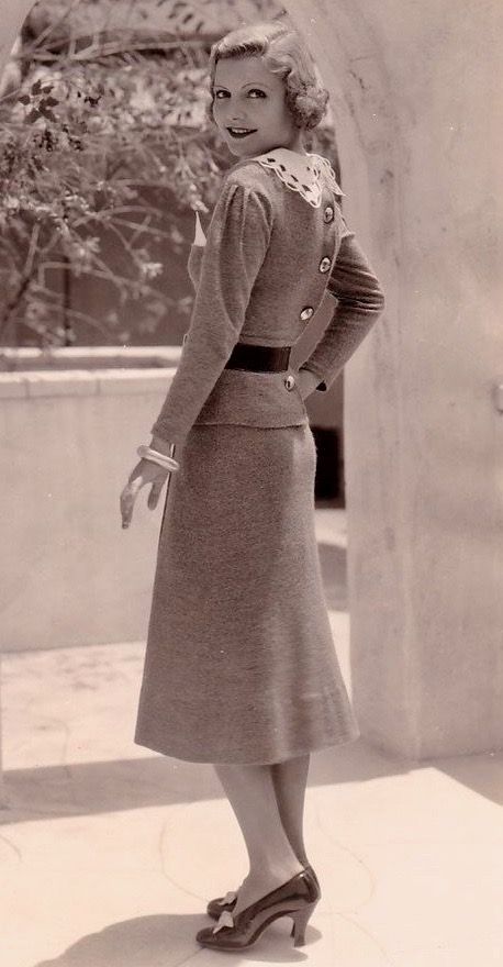 1930s Street Style, 1930s Woman, 1920s Woman, Gotham Memoirs, 1930s Women, 1930s Outfits, Thrift List, 1930s Fashion Women, Vintage Fashion 1930s