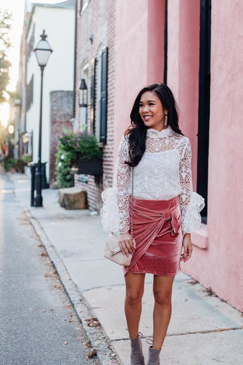 Velvet Skirt Outfit, Pink Velvet Skirt, Crochet Lace Blouse, Shirt And Skirt, Top Fashion Bloggers, Dressy Blouse, Romantic Outfit, Velvet Blouses, Fashion Blogger Style