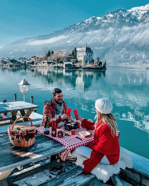 Jo’S Style Lifestyle on Instagram: “Moments for Two 🌹🥂🥰 Always with my Valentine ❤️ Are you ready for Valentine’s Day?? 📍Iseltwald Raclette picnic 🧺 #momentsfortwo…” Iseltwald Switzerland, Raton New Mexico, Train In Europe, Food With A View, Switzerland Adventure, Switzerland Photography, Switzerland Trip, Aesthetic Vacation, Bern Switzerland