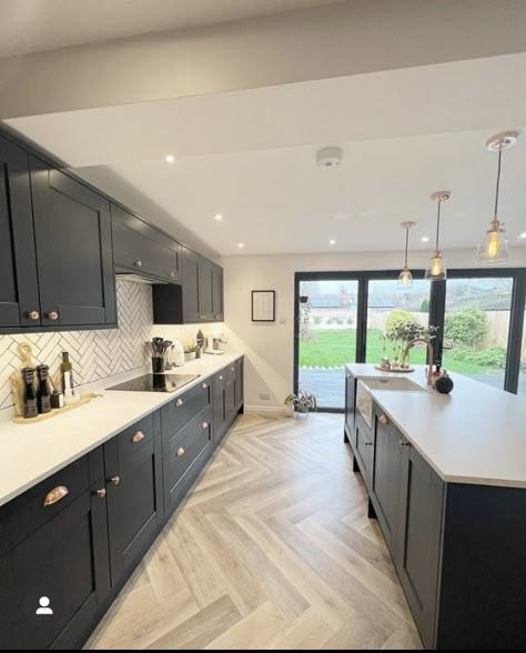 Kitchen Extension Ideas Open Plan With Utility, Open Plan Kitchen Diner Living Room, Greenacre Park, Open Kitchen Plan, Manhattan Park, Extension Kitchen, Kitchen Diner Extension, Kitchen Plan, Open Plan Kitchen Dining Living