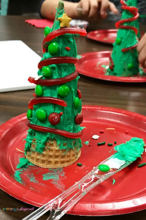 How To Make Christmas Tree Cones In The Classroom Christmas Tree Cones, Make Christmas Tree, How To Make Christmas Tree, Kids Christmas Party, Cone Christmas Trees, Christmas School, 12 December, Preschool Christmas, Christmas Classroom