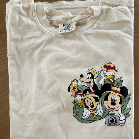 Brand New - Never Worn. Ivory Colored Animal Kingdom Disney Shirt. Back Says “Let’s Get Wild.” Size Small. Was Too Small For Me As I Usually Wear A Medium Animal Kingdom Shirts, Bachelorette Party Outfit, Disney Birthday, Disney Shirt, Disney Accessories, Wild Animal, Disney Shirts, Ivory Color, Animal Kingdom