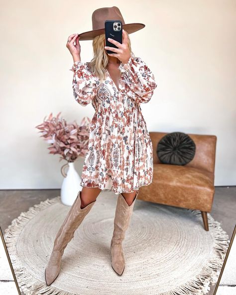 N E W arrivals 💋 Fall 2024 Dressy Outfits, Fall Country Wedding Guest Outfit, Fall Outfits Women Dresses, Southern Chic Outfits, Texas Fall Outfits, Wedding Shower Outfit For Guest, Winter Dress With Boots, Winter Dress Outfit Ideas, Wedding Shower Outfit