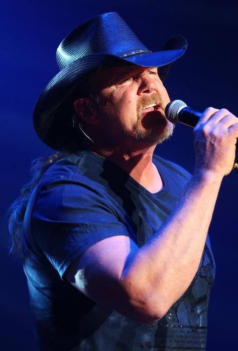 Trace Adkins Trace Adkins Current Picture, Tracy Adkins, Trace Adkins Songs, Elton John Costume, Trace Adkins, Bob Seger, Document Sign, Country Singer, Country Music Artists