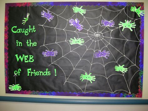 Halloween bulletin Board - could adjust to content areas Bulletin Boards For Preschool, Halloween Bulletin Board Ideas, October Bulletin Boards, Door Bulletin Boards, Preschool Boards, Halloween Bulletin Boards, Work Decor, Fall Bulletin Boards, Preschool Bulletin