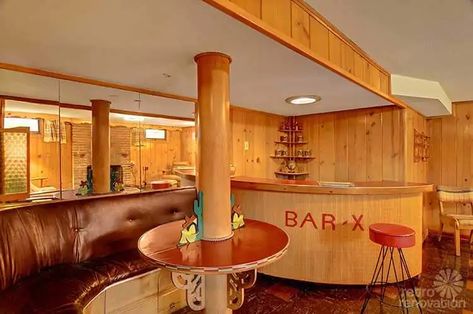 time capsule house Mid Century Basement Bar, Kitschy Cabin, Mid Century Basement, 1940 House, 1950 Kitchen, Cabin Basement, Time Capsule House, Retro Basement, Basement Bar Plans