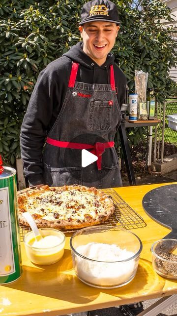 Luis Perez on Instagram: "Carbonara pizza. It can be eaten for breakfast, lunch or dinner. It’s the perfect pizza 🥚🥓🍕
.
.
#carbonara #pizza #bacon #egg #nystyle" Carbonara Pizza, Pizza Carbonara, Ny Style, Perfect Pizza, Bacon Egg, Breakfast Lunch, Bacon, Egg, Pizza