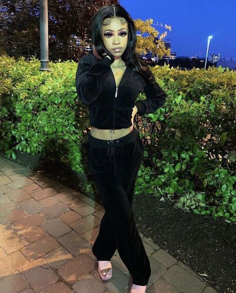 Black Tracksuit Outfit, Velour Tracksuit Outfit, Black Juicy Couture Tracksuit, Track Suit Outfit, Juicy Couture Clothes, Juicy Tracksuit, Track Suits Women, Juicy Couture Tracksuit, Tracksuit Outfit