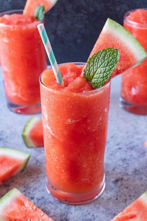 This fun watermelon drink is perfect to cool down this summer! #party #partyideas #kidscraft #atablefullofjoy #watermelonslushie #watermelon #slushie #slushy #watermelondrink #drink #summer Watermelon Recipes Drinks, Watermelon Slushie, Slushie Recipe, Watermelon Drink, Frozen Watermelon, Watermelon Recipes, Easy Drinks, Drink Recipe, Spring Recipes