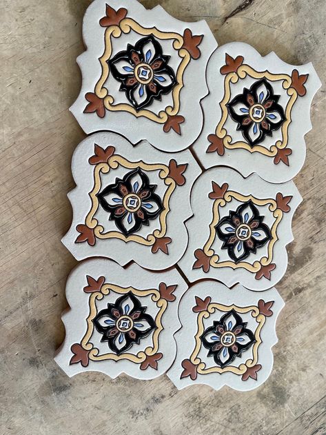 1 Tile Española 4x4 Inches - Etsy Australia Mexican Home Decor Living Room, Spanish Villa Kitchen, Hacienda Home Decor, Modern Hacienda Style Homes, Spanish Style Backyard, Talavera Tile Kitchen, Tile Ideas For Kitchen, Aztec Kitchen, Cabin Flooring