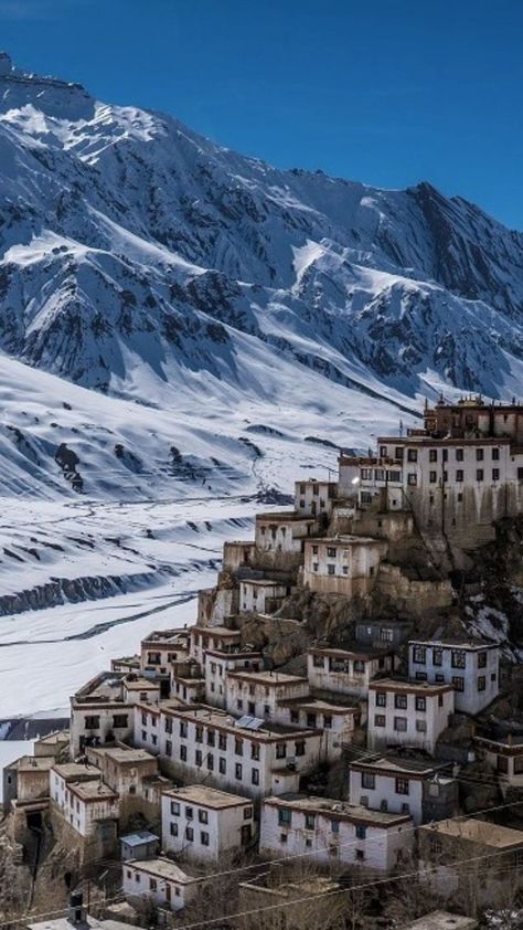 Spiti Valley Wallpaper, Spiti Valley Photography, Puga Valley, Ladakh Aesthetic, Valley Scenery, Valley Aesthetic, Travel Destinations In India, Himalayas Mountain, Spiti Valley