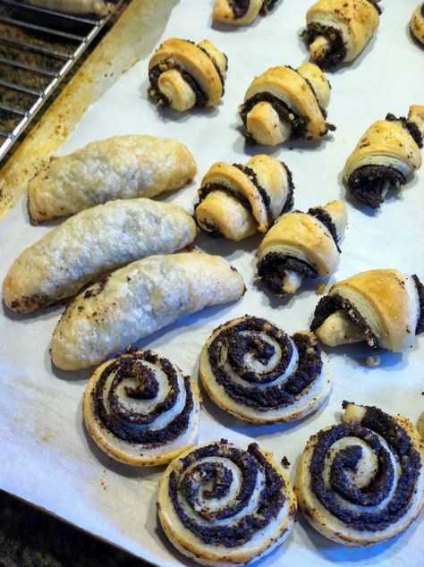 Poppy seed filling may be an acquired taste, but I have always loved the assertive, slightly musky flavor. I associate it with Christmas... Poppy Seed Kolache Recipe, Poppyseed Roll Recipe, Poppy Seed Recipes, Nut Roll Recipe, Kolache Recipe, Poppy Seed Filling, Slovak Recipes, Lithuanian Recipes, Nut Rolls