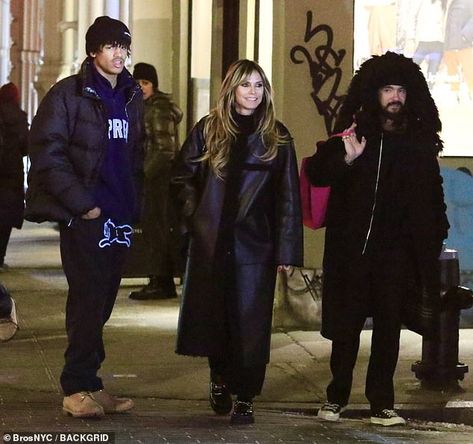 Heidi Klum, 50, with husband Tom Kaulitz, 34, and son, 18, in NYC Heidi Klum Kids, Heidi Klum's Children, Warren Buffett, Red Gowns, Tom Kaulitz, Latest Celebrity News, Celeb Crushes, Bank Of America, Thursday Night