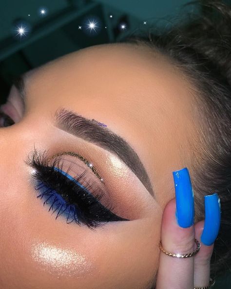 Royal Blue Smokey Eye Make Up, Royal Blue And Sliver Makeup, Easy Royal Blue Eye Makeup, Blue Bottom Liner Makeup, Royal Blue Eyeshadow Looks For Quince, Dark Blue Prom Makeup Looks, Royal Blue Eye Makeup Prom, Simple Navy Blue Makeup Looks, Black And Blue Makeup Looks