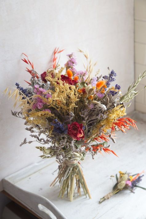 BaeGarden - Etsy UK Colourful Dried Flower Arrangements, Dried Flowers In A Vase, Bright Dried Flowers, Wedding Decor Colourful, Dried Centerpieces Wedding, Colourful Dried Flowers, Fresh And Dried Flower Bouquet, Spring Dried Flower Arrangements, Colourful Wedding Bouquet