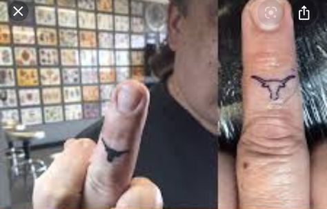 Longhorn Finger Tattoo, Cowboy Finger Tattoo, Tiny Longhorn Tattoo, Texas Longhorn Tattoo Women, Punchy Finger Tattoos, Small Longhorn Tattoo, Western Finger Tattoos, Texas Longhorn Tattoo, Tattoo Designs Skull