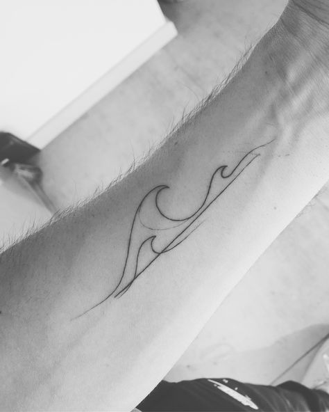 Wave Tattoo Wrapped Around Arm, Triple Wave Tattoo, Wrap Around Wave Tattoo, Water Fine Line Tattoo, Minimal Sea Tattoo, Wave Tattoo Men, Line Tattoo Arm, Moving On Tattoos, Small Symbol Tattoos