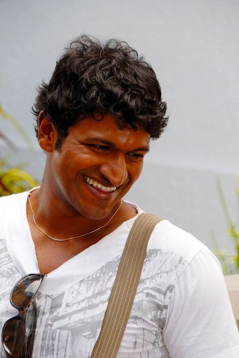 Puneeth Rajkumar Photos, Rajkumar Photos, Punith Rajkumar, Puneeth Rajkumar, New Movie Images, Ab De Villiers Photo, Hd Logo, Ab De Villiers, Hanuman Pics