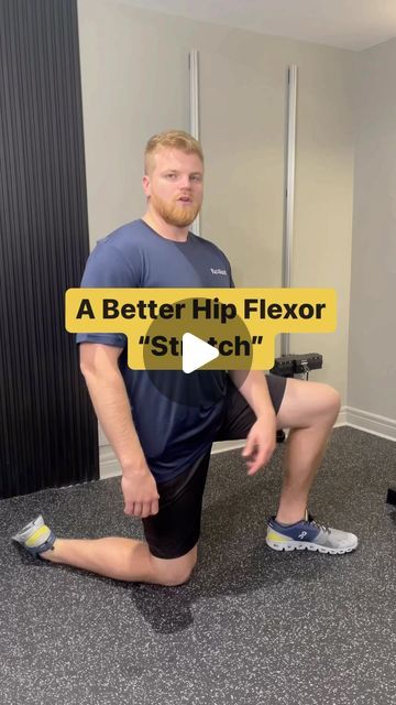 Hip Stretches For Men, Stretching Flexibility, Hip Flexor Exercises, Lower Back Pain Exercises, Hip Flexor Stretch, Back Pain Remedies, Flexibility Training, Psoas Muscle, Lower Back Pain Relief