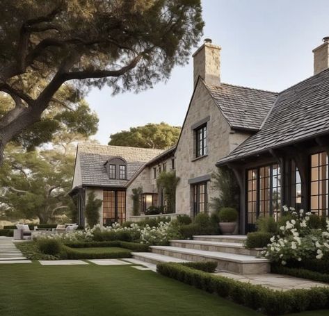 Exterior Stone House Ideas, French Eclectic Home, Modern Urban House, Dream Home Exteriors, House Inspo Exterior, Colonial Farmhouse Exterior, Modern French Country Exterior, French Country House Exterior, Rustic Farmhouse Exterior