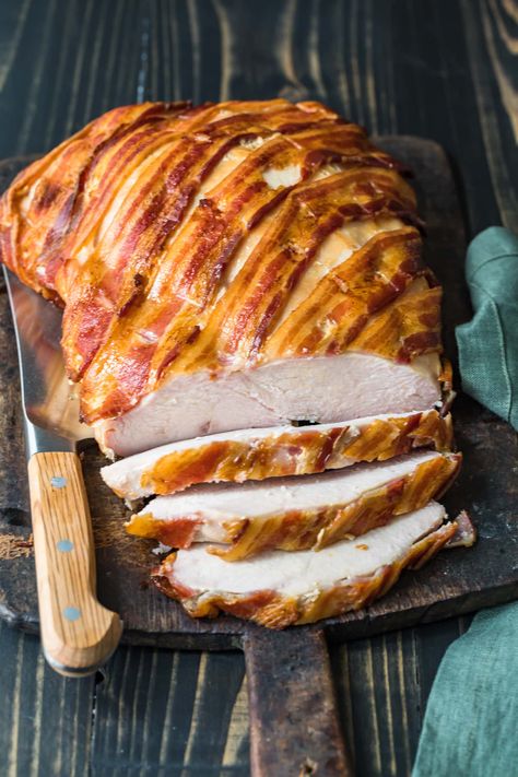 Bacon Wrapped Turkey Breast, Bacon Wrapped Turkey, Turkey Bacon Recipes, Delicious Turkey Recipes, Turkey Bacon Wrap, Thanksgiving Side Dishes Easy, Fresh Turkey, Coctails Recipes, The Cookie Rookie