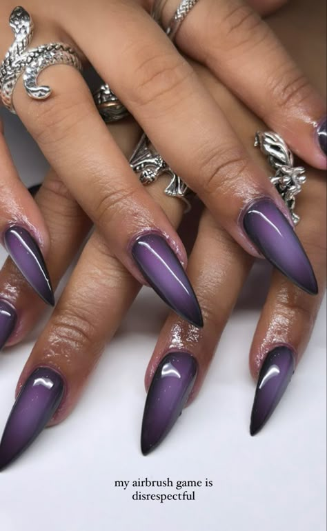 Purple Nail Designs Dark, Black Ombre Chrome Nails, Raven Teen Titans Go Inspired Nails, Black To Purple Ombre Nails, Dark Purple Nails Ombre, Purple And Lilac Nails, Black Nails With Purple Tips, Black Lilac Nails, Smokey Purple Nails