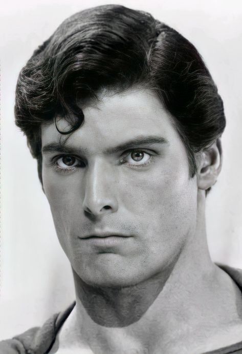 Christopher Reeve Superman Art, Head Portrait Reference, Portrait Reference Black And White, Superman Christopher Reeve, Christopher Reeves, Christopher Reeve Superman, Face Pose, Superman Artwork, Superman Art